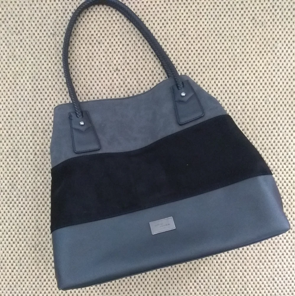 Overnight sized tote bag from David Jones Paris